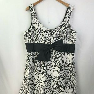 Women's Talbots Pure Silk Black White Floral Shift